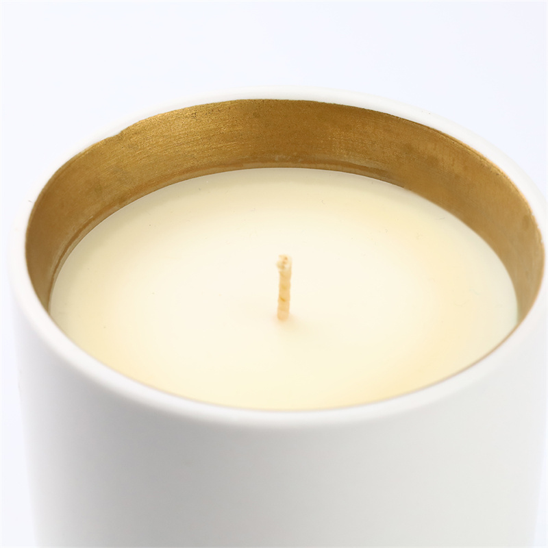 Luxury scented candle small batch private label candles uk  