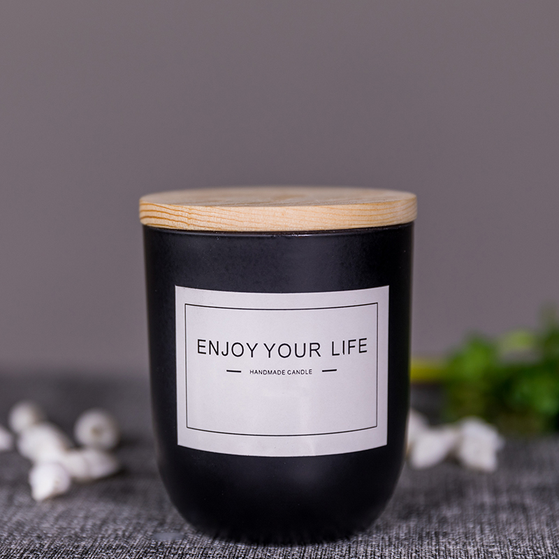 Personalized wholesale luxury black glass scented soy wax candle with ...